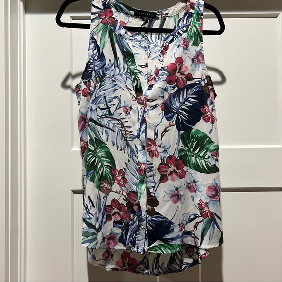 🦋2/$15🦋 Sanctuary Tropical Patterned Top - Picture 1 of 2